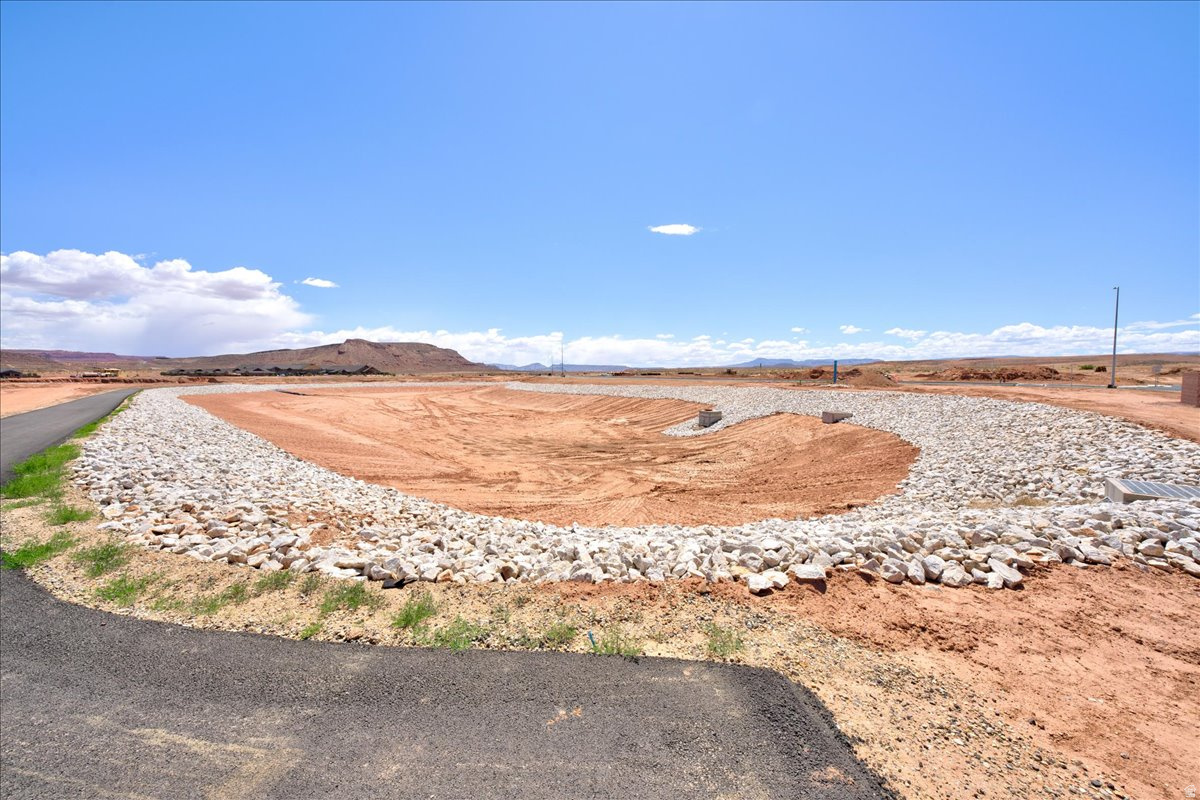 HOMESTEADS AT STUCKI FARM - Residential