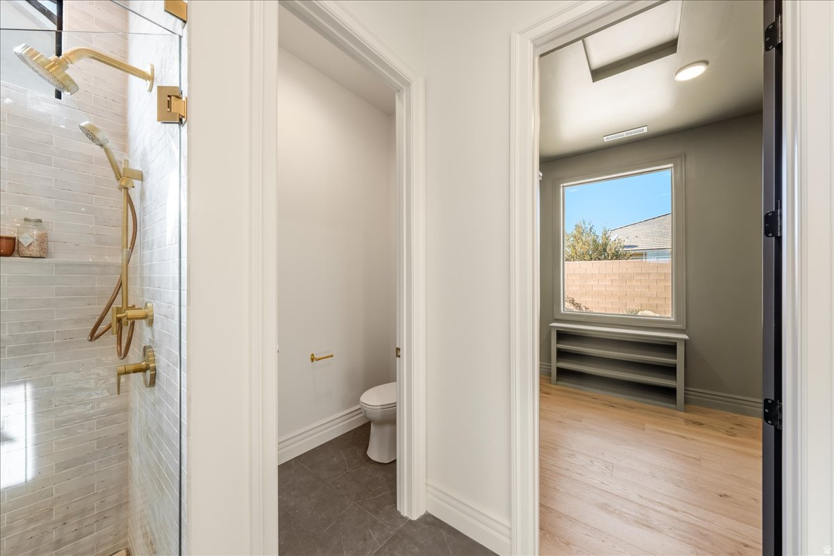 HOMESTEADS AT STUCKI FARM - Residential