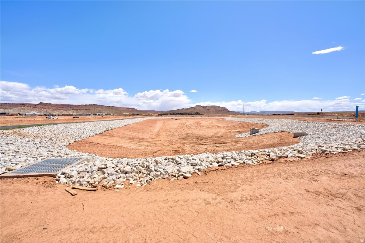 HOMESTEADS AT STUCKI FARM - Residential