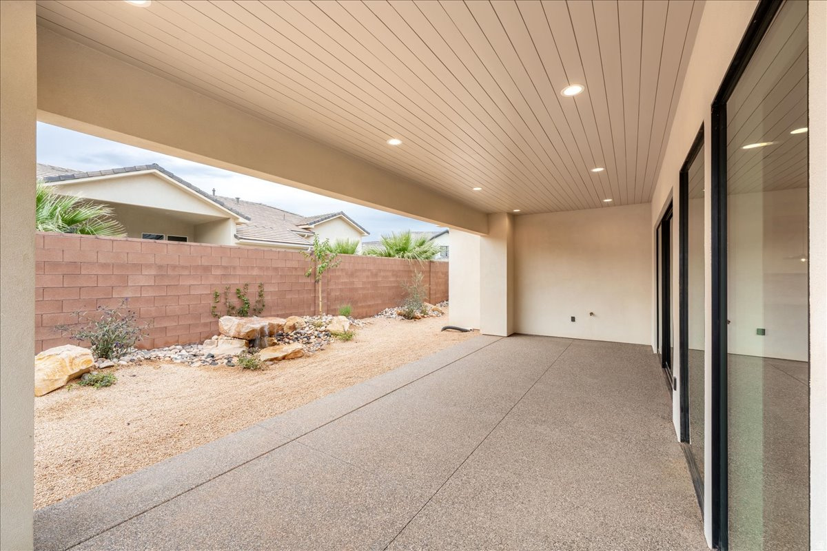 HOMESTEADS AT STUCKI FARM - Residential