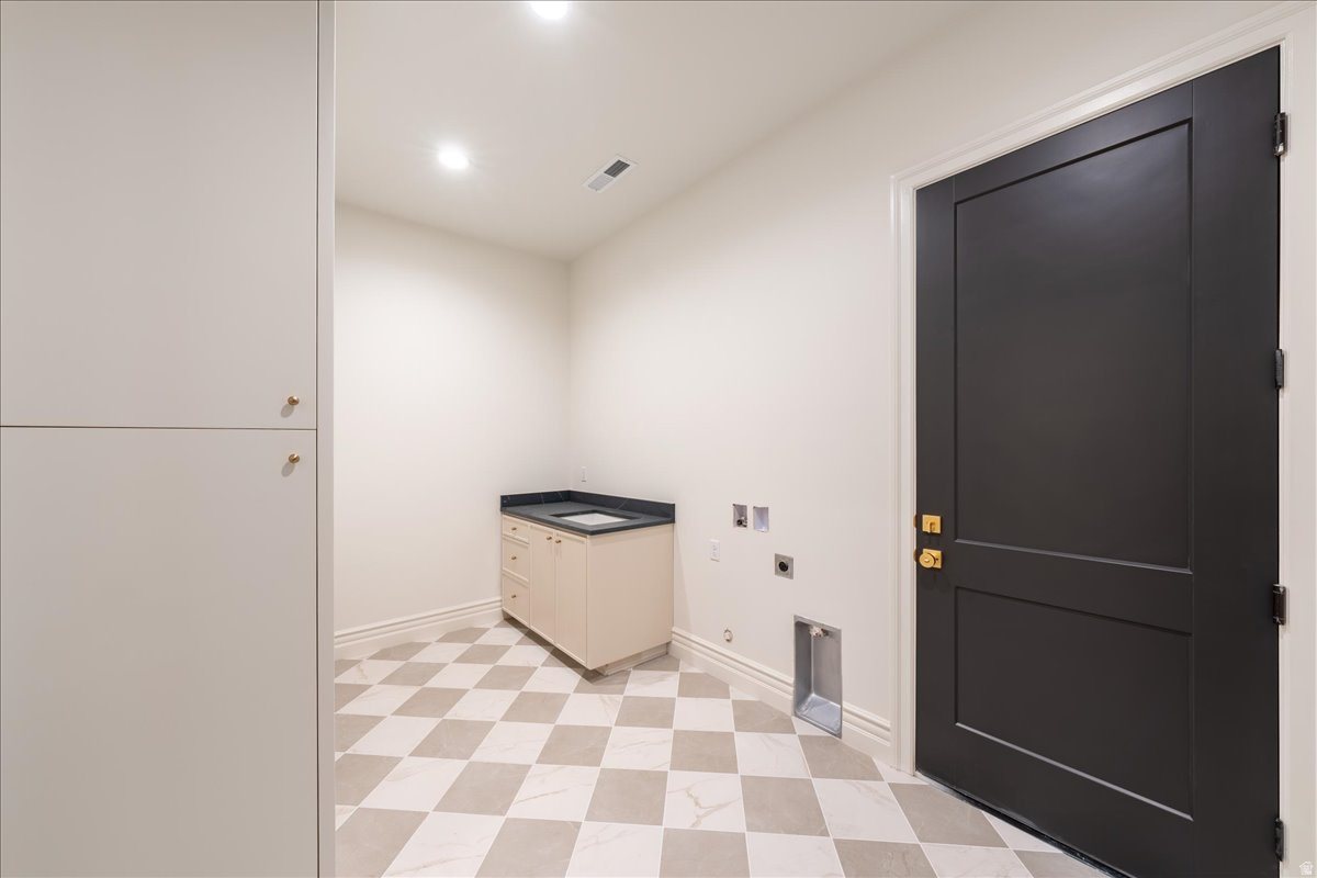 HOMESTEADS AT STUCKI FARM - Residential