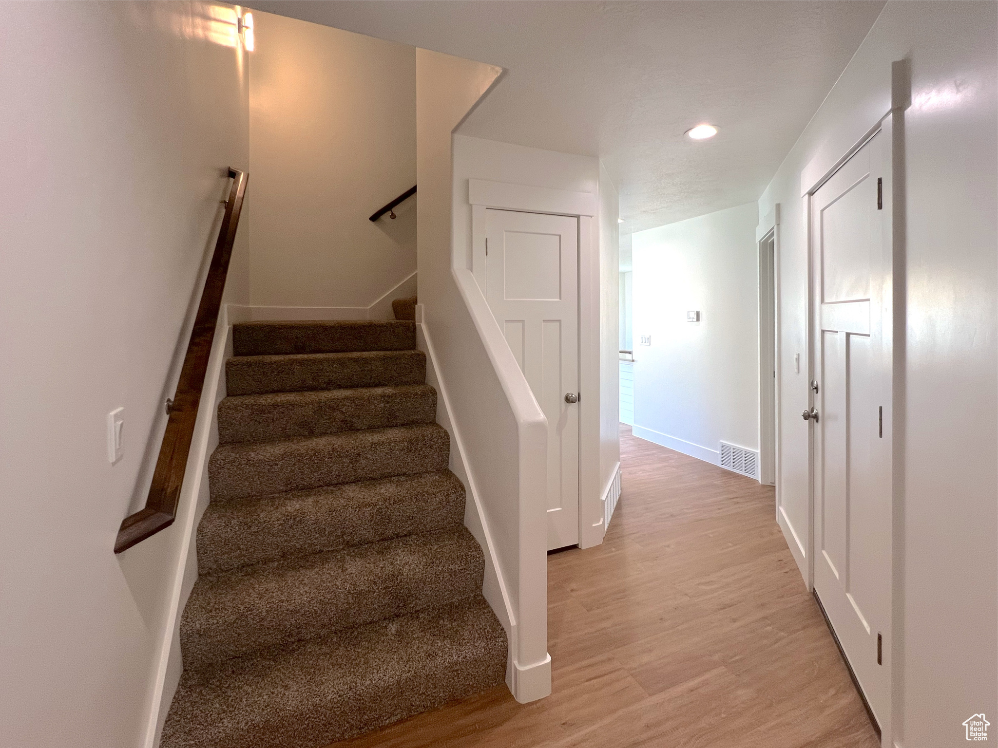CEDAR RIDGE - Residential