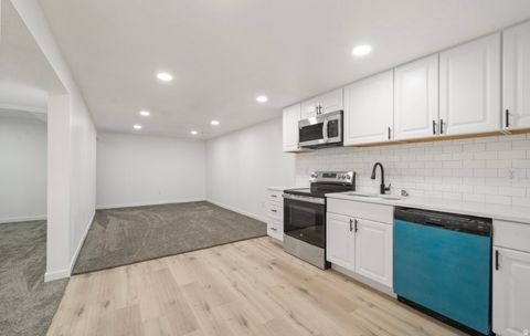 Tiny photo for 965 AMETHYST ST, Layton, UT 84041 (MLS # 2134532)