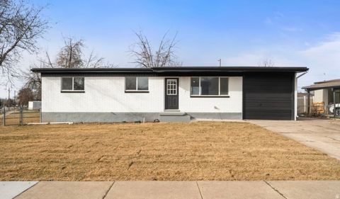 Tiny photo for 965 AMETHYST ST, Layton, UT 84041 (MLS # 2134532)