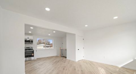 Tiny photo for 965 AMETHYST ST, Layton, UT 84041 (MLS # 2134532)