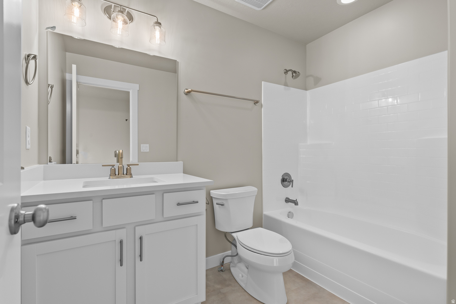 OVERLAND COLLECTION V2 217 - Residential