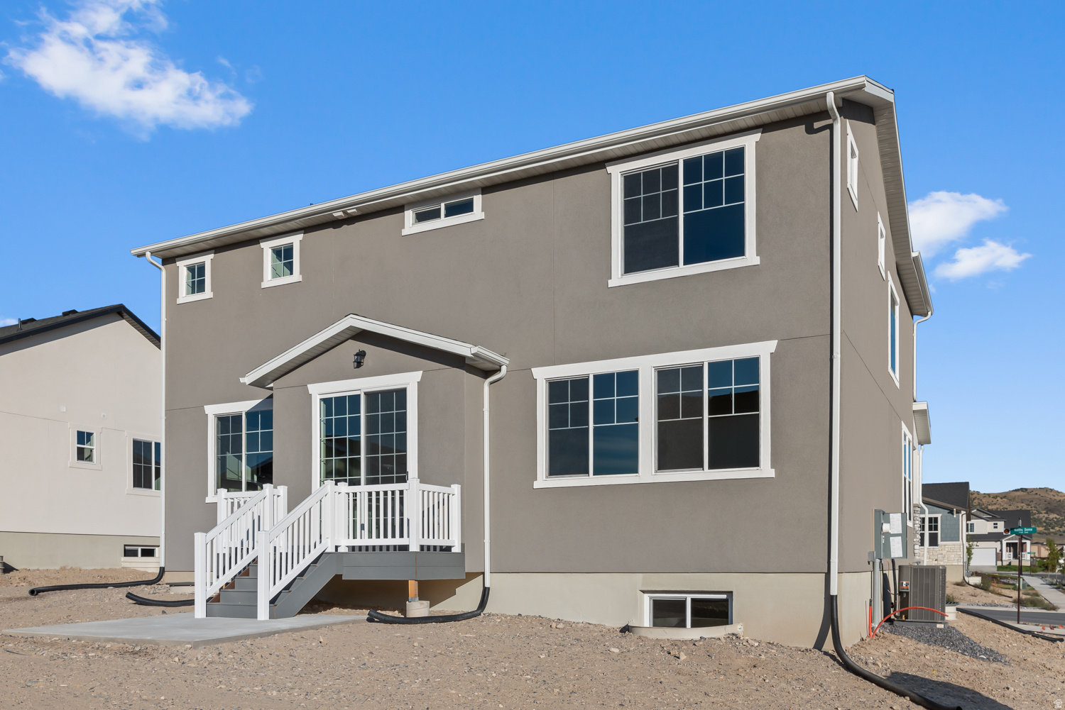 OVERLAND COLLECTION V2 217 - Residential