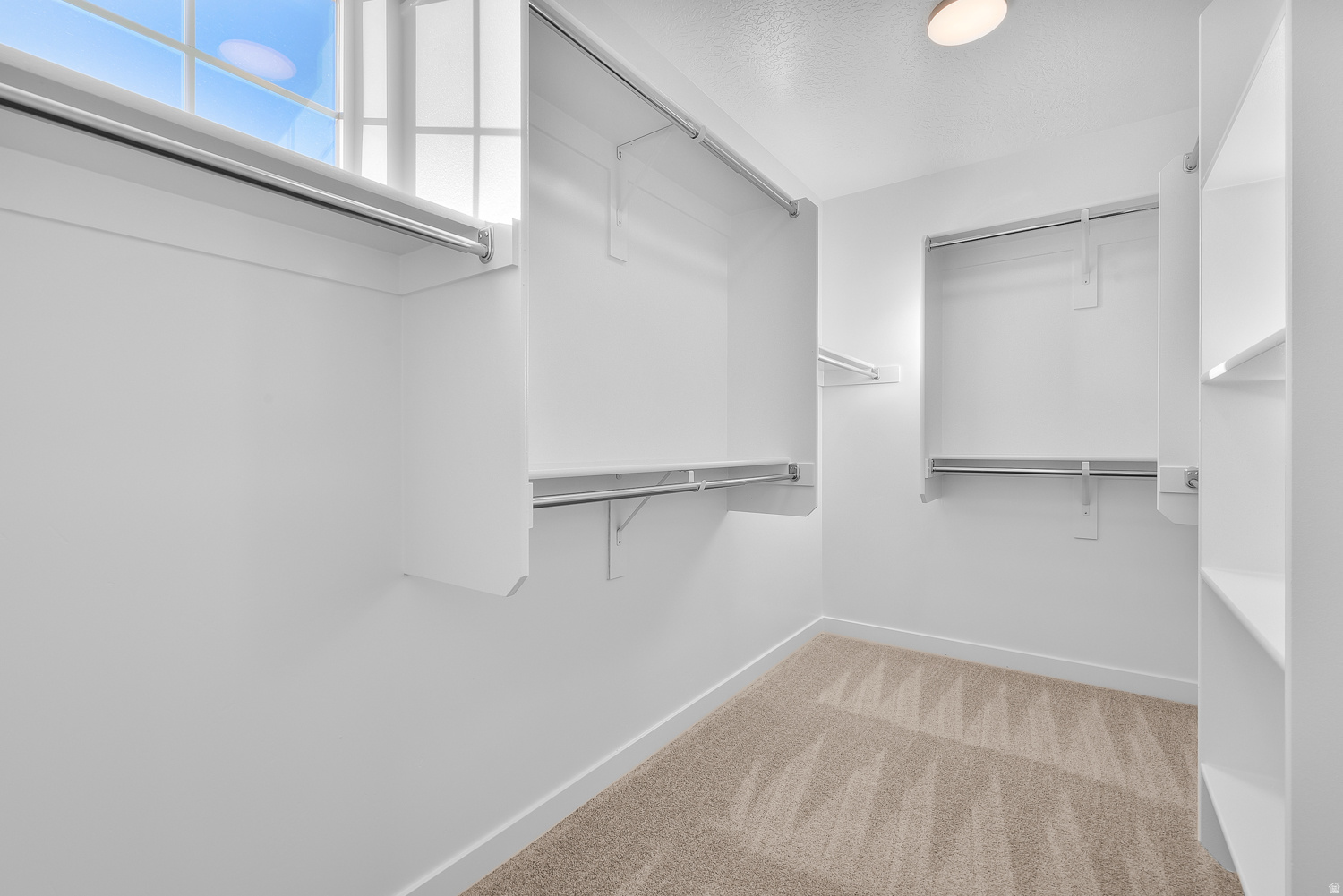 OVERLAND COLLECTION V2 217 - Residential