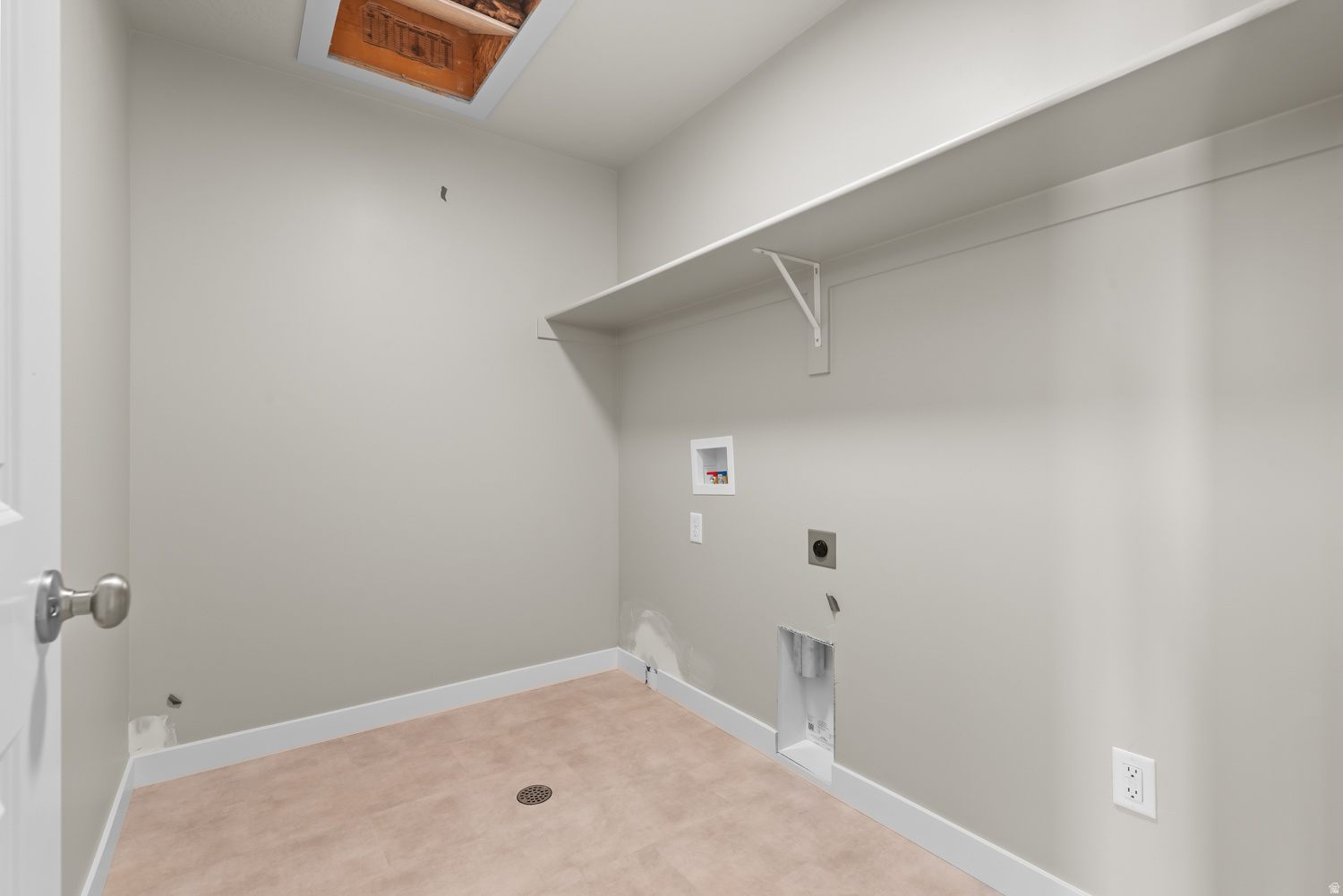 OVERLAND COLLECTION V2 217 - Residential