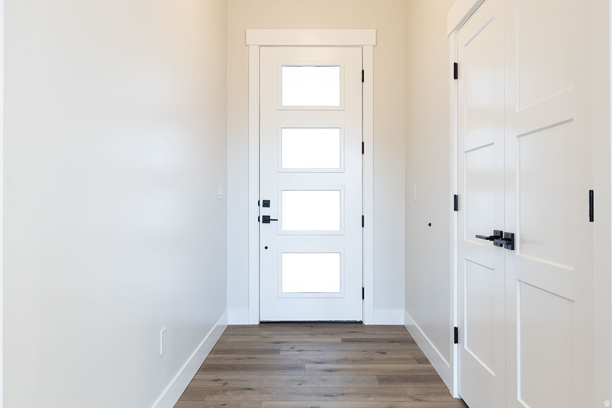 IRON WEST - Residential