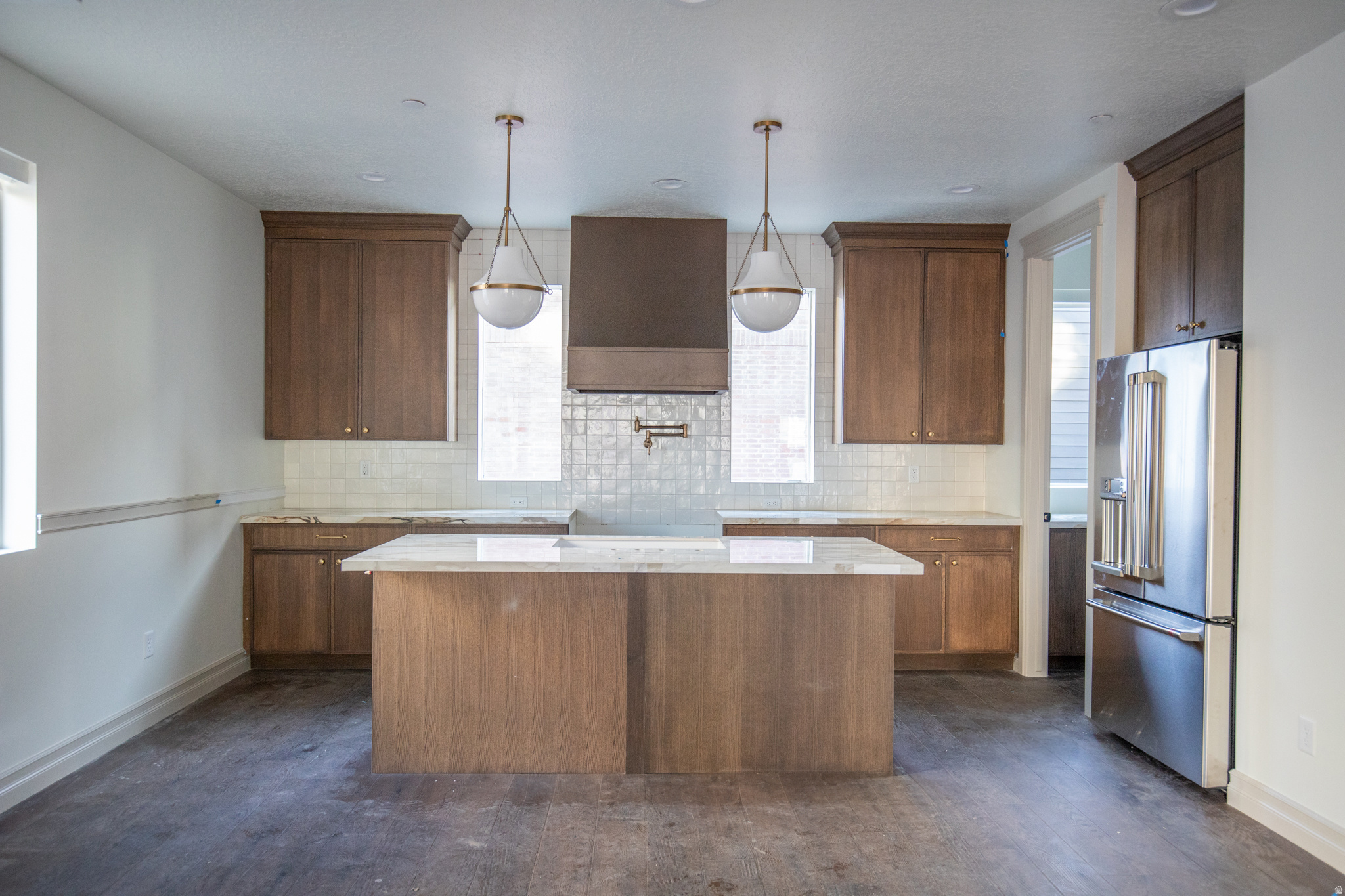 THE IRIS - Residential