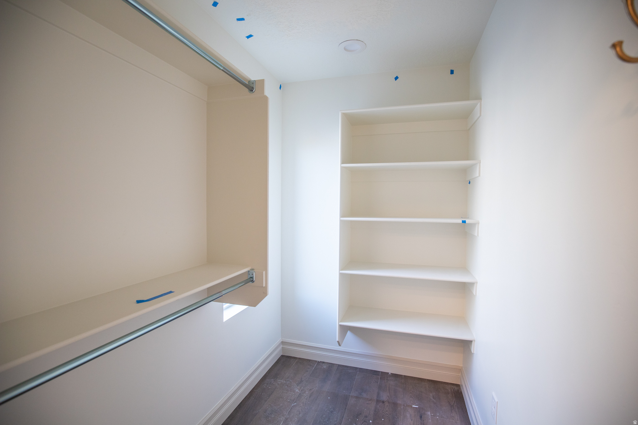 THE IRIS - Residential