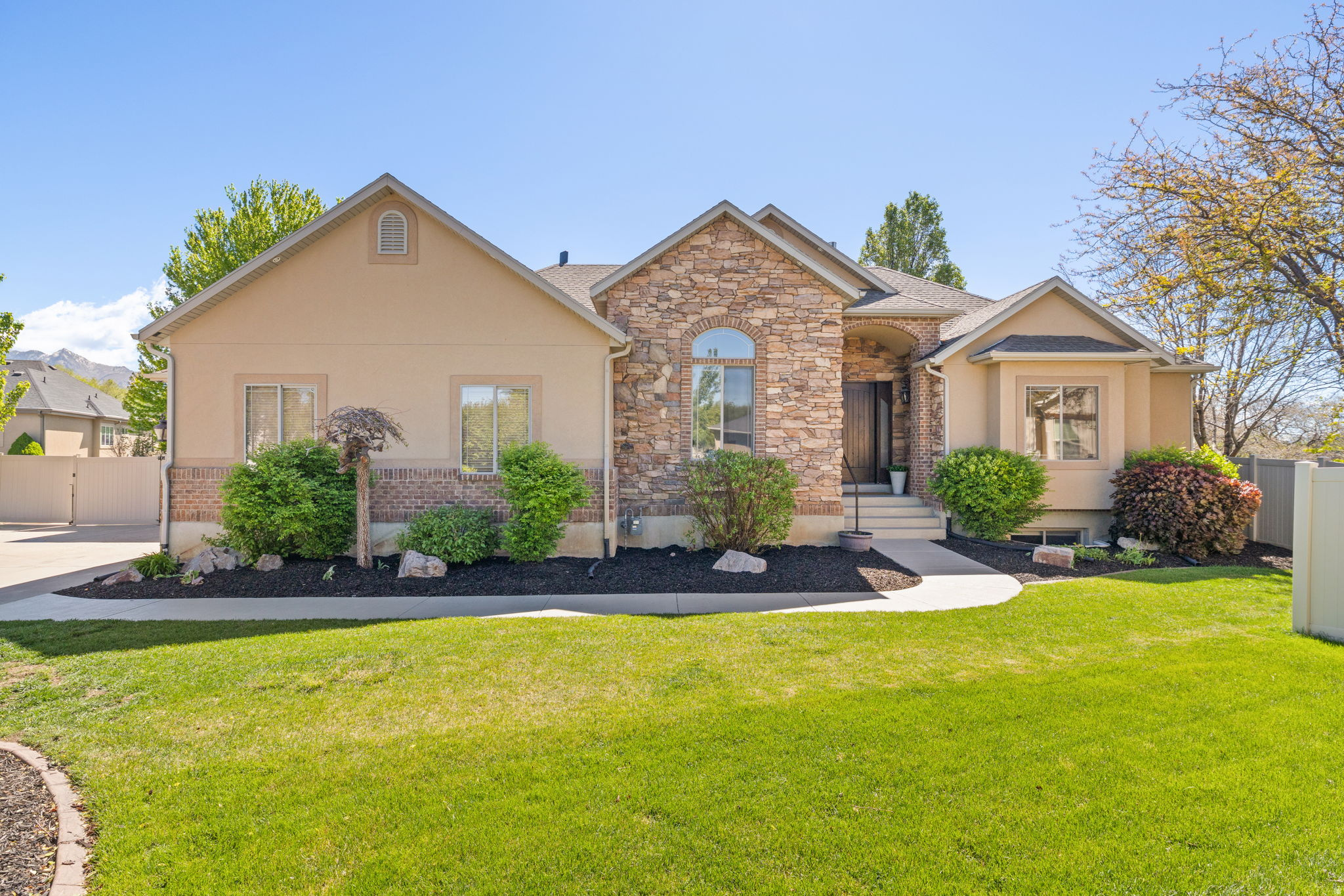 OLIVE GROVE - Residential