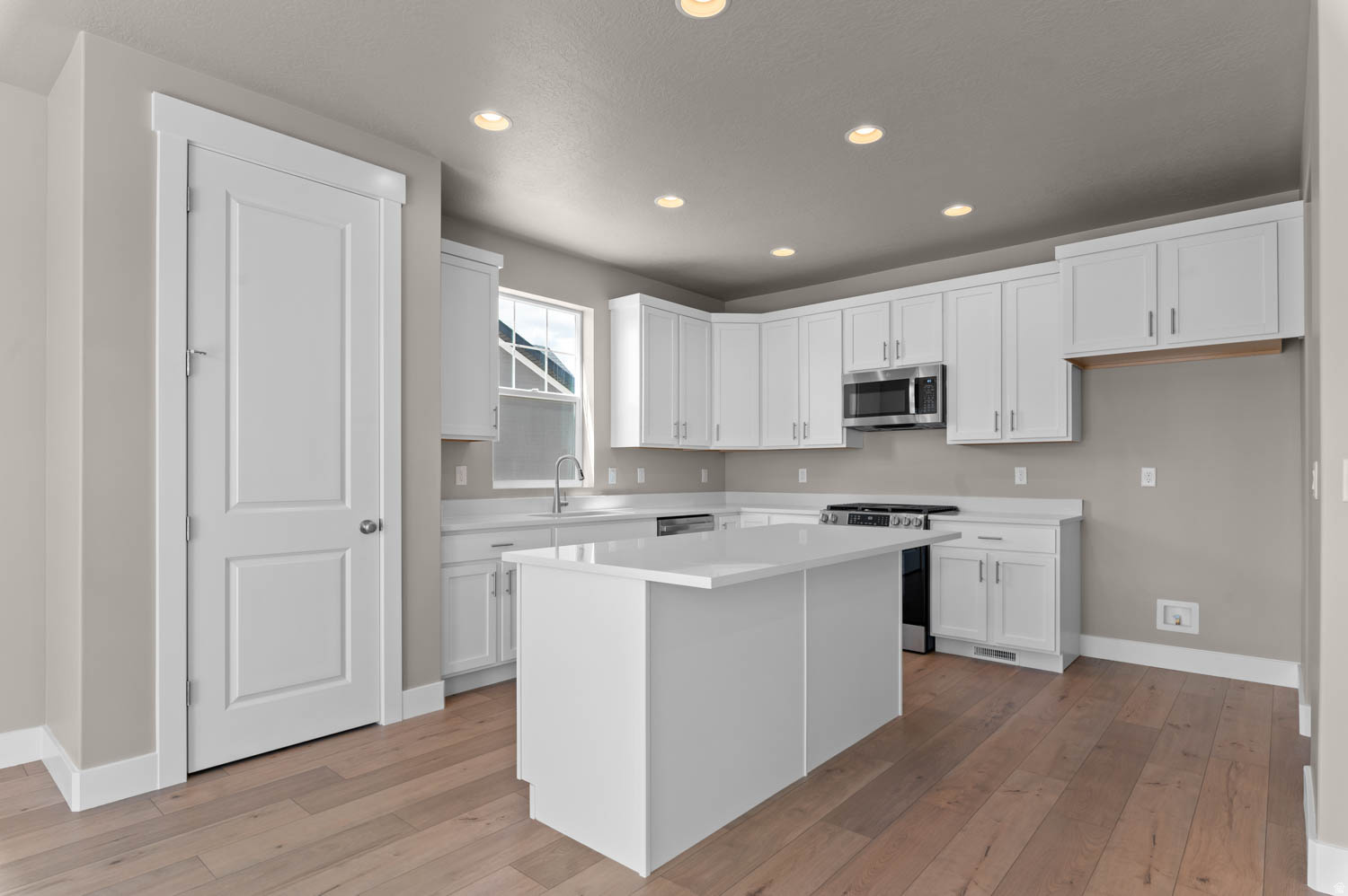 HOLBROOK FARMS 332 - Residential