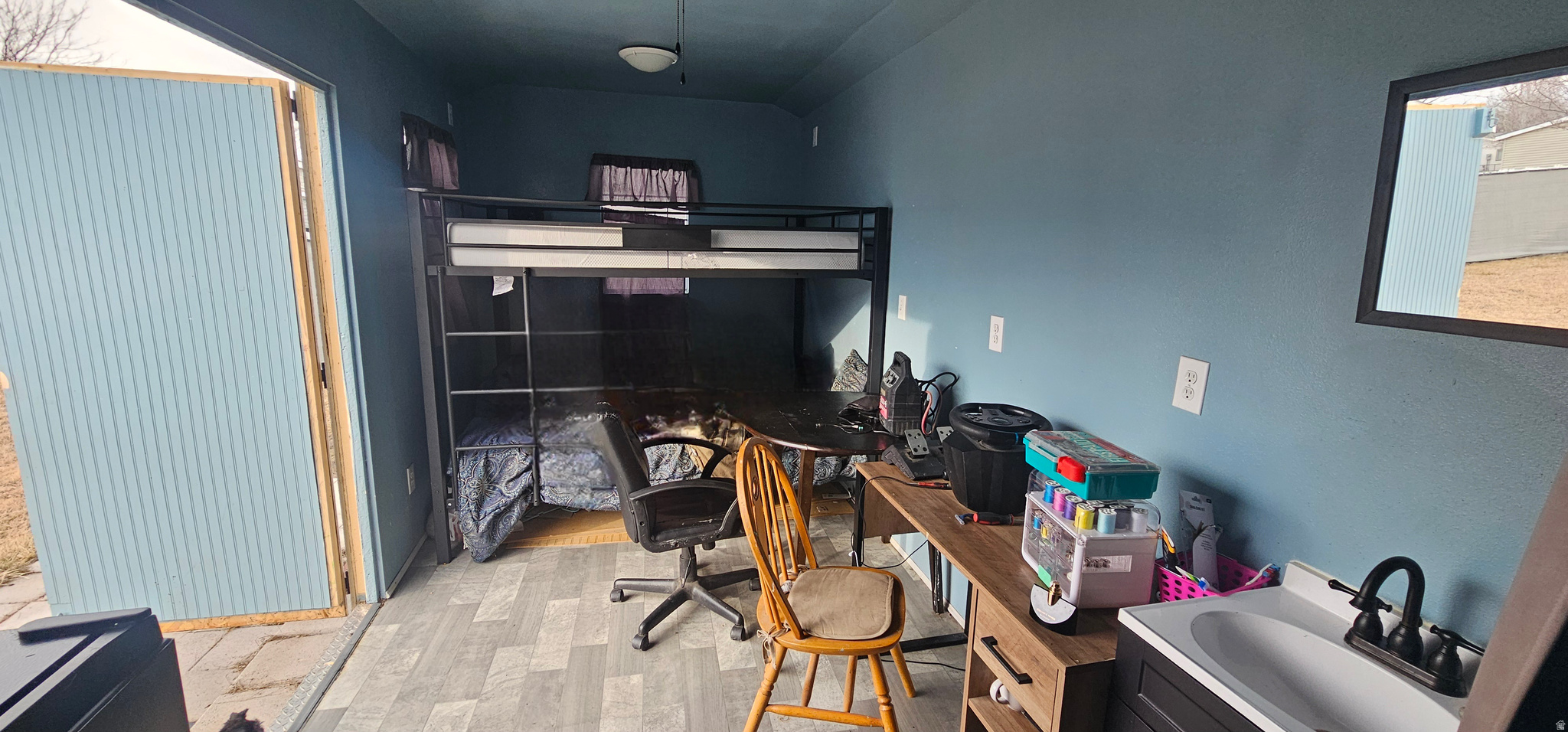 HILLVIEW VILLAGE - Residential