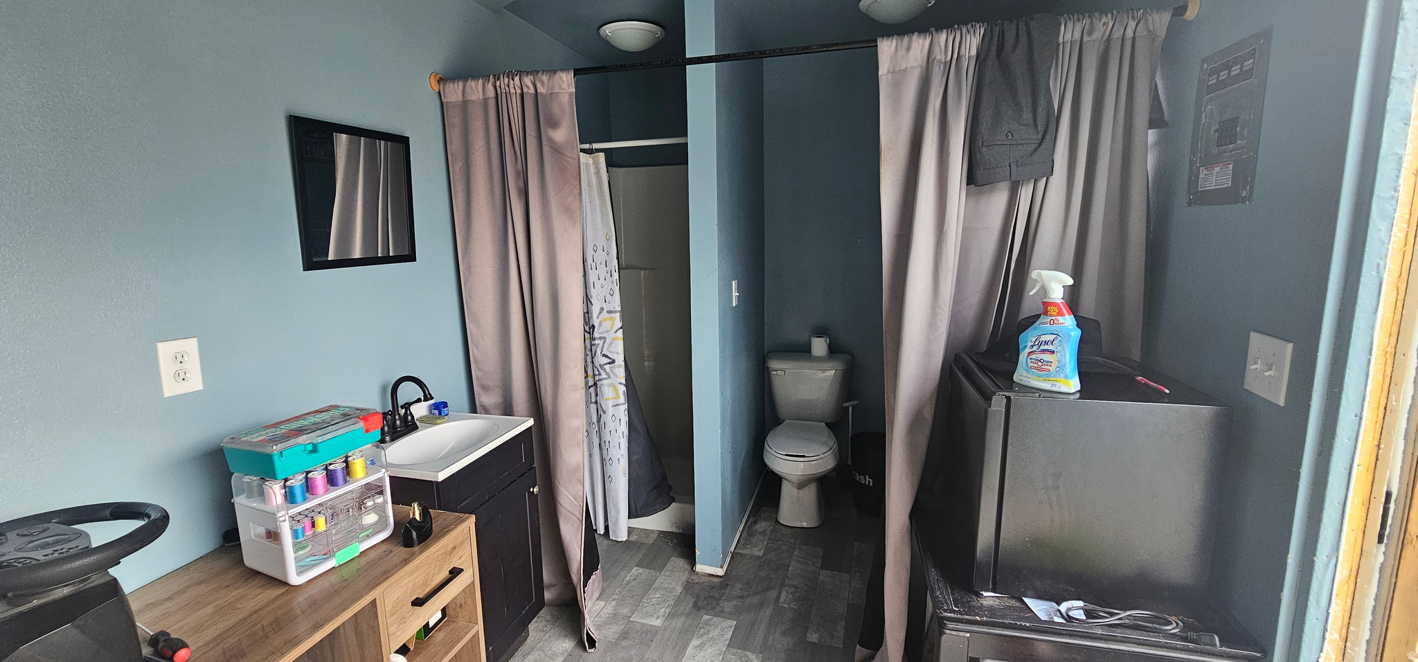 HILLVIEW VILLAGE - Residential