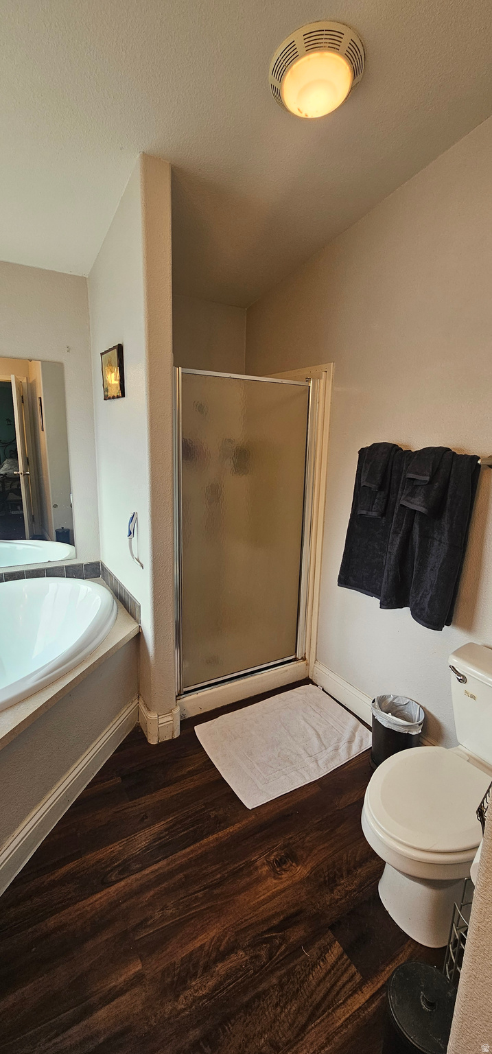 HILLVIEW VILLAGE - Residential