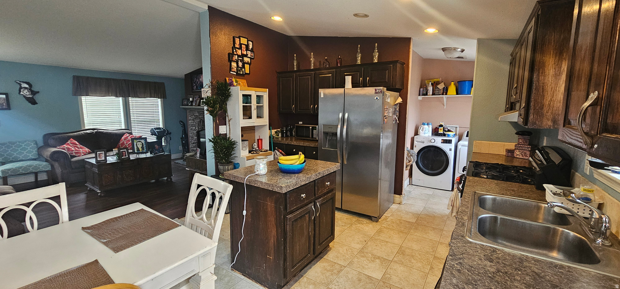 HILLVIEW VILLAGE - Residential