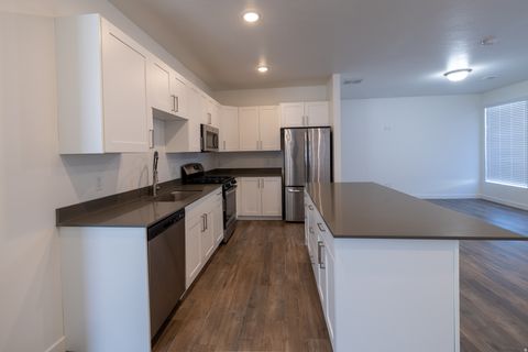 Tiny photo for 356 W 25 N, Layton, UT 84041 (MLS # 2144190)
