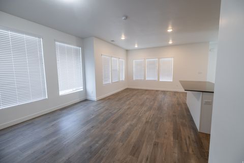 Tiny photo for 356 W 25 N, Layton, UT 84041 (MLS # 2144190)