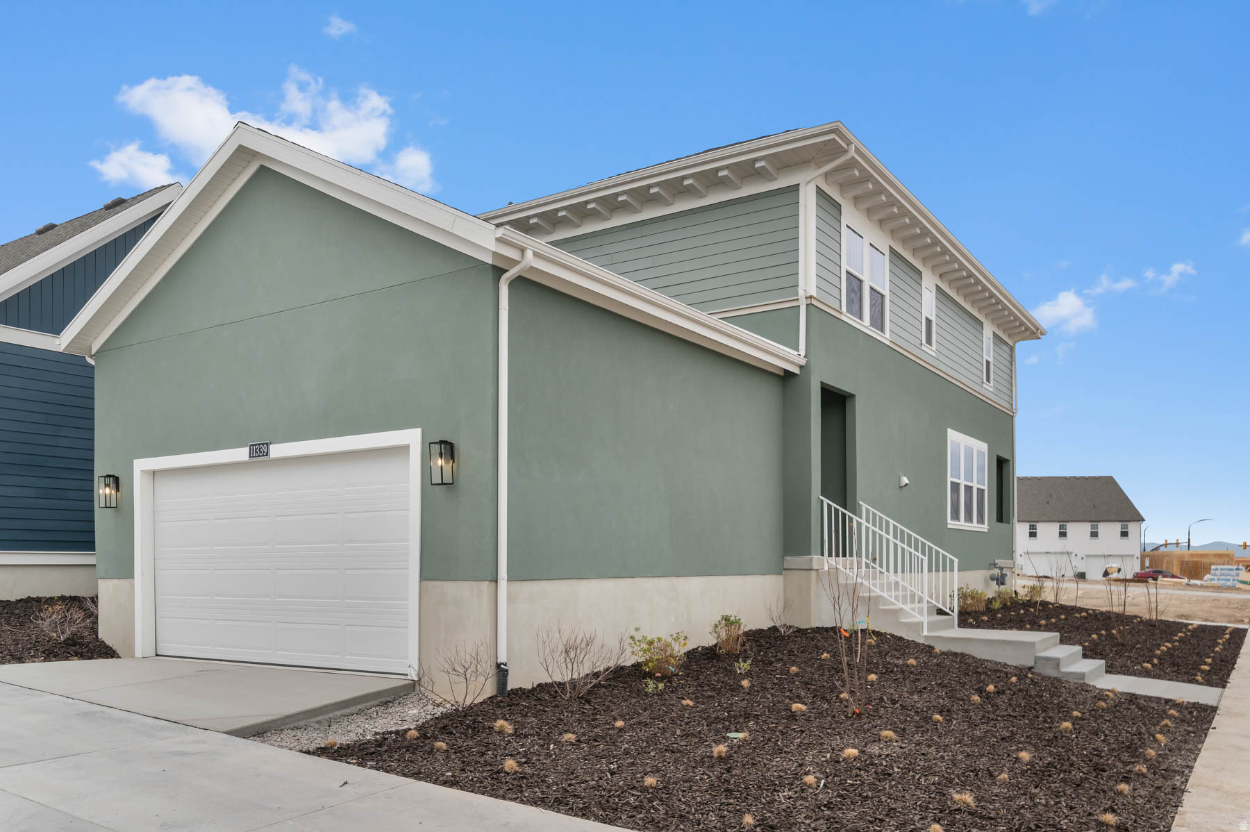 DAYBREAK WATERMARK 391 - Residential
