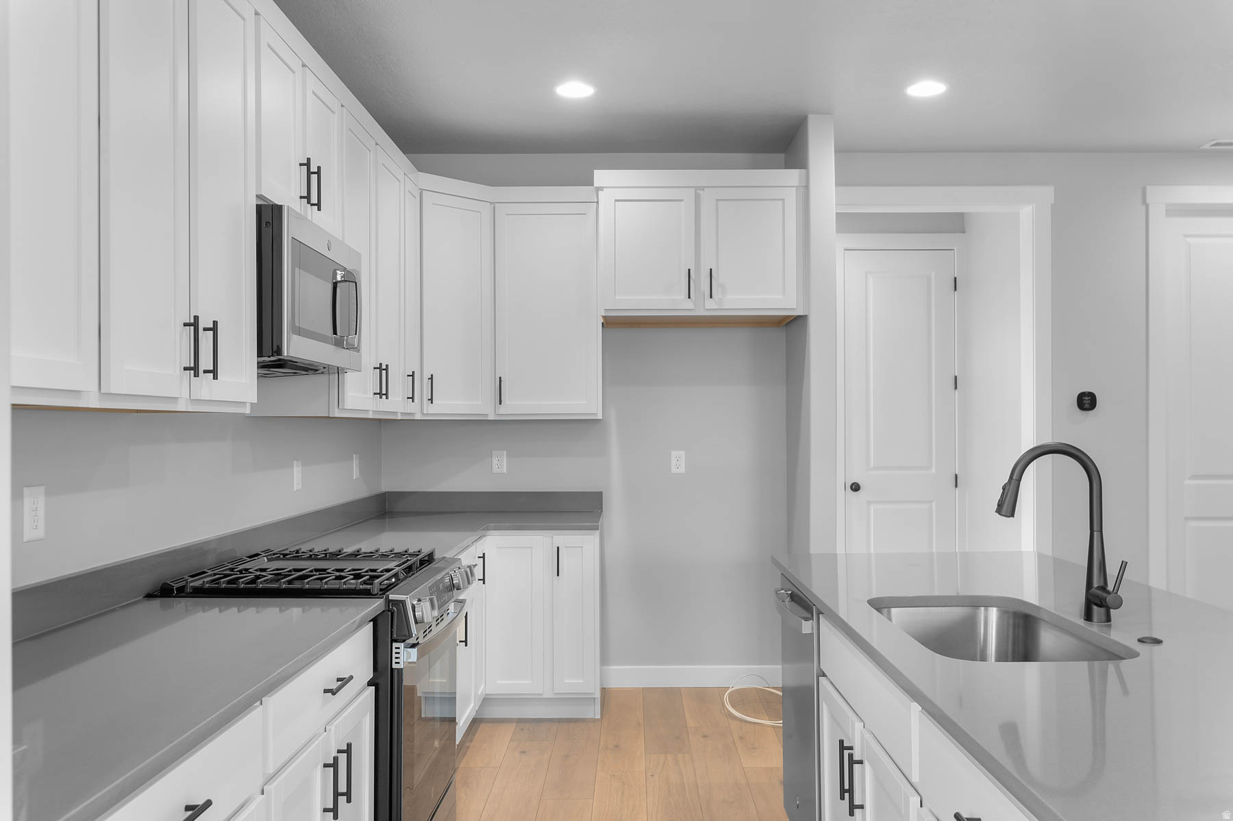 DAYBREAK WATERMARK 391 - Residential