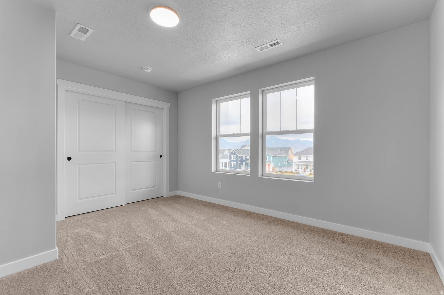 DAYBREAK WATERMARK 391 - Residential