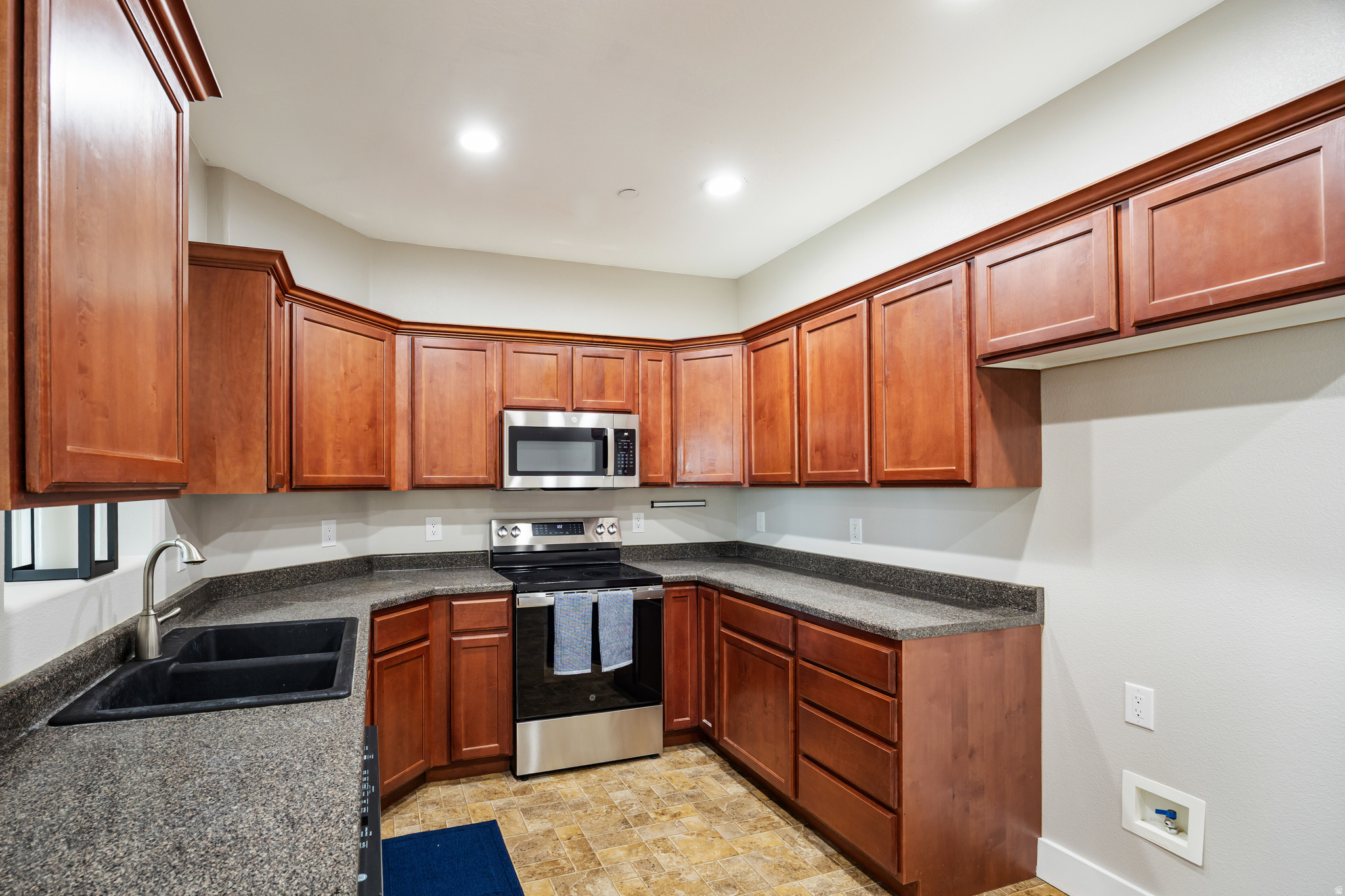HARVEST HILL - Residential