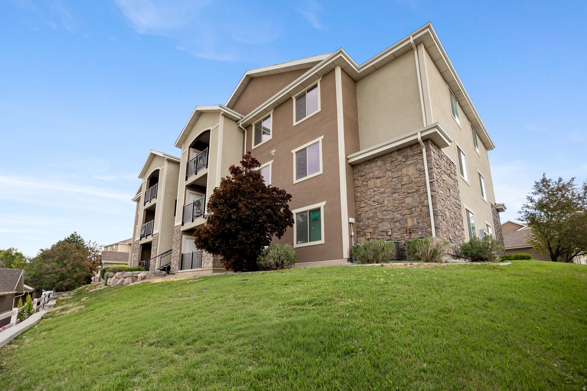 HARVEST HILL - Residential