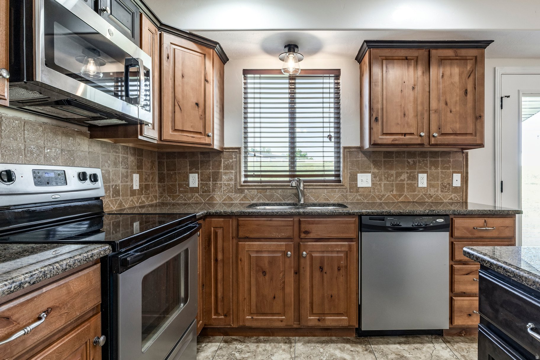 STONEY BROOK - Residential
