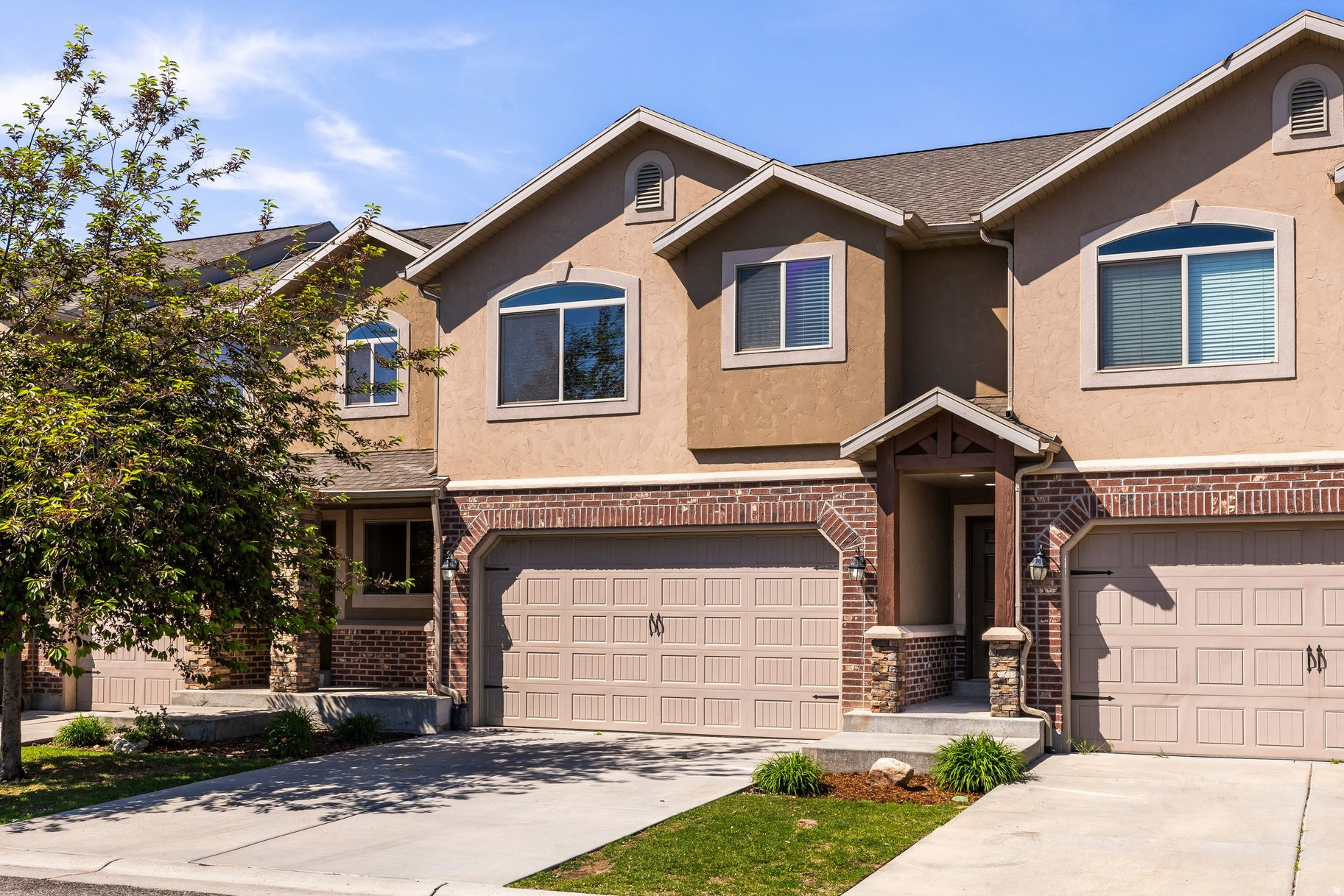 STONEY BROOK - Residential