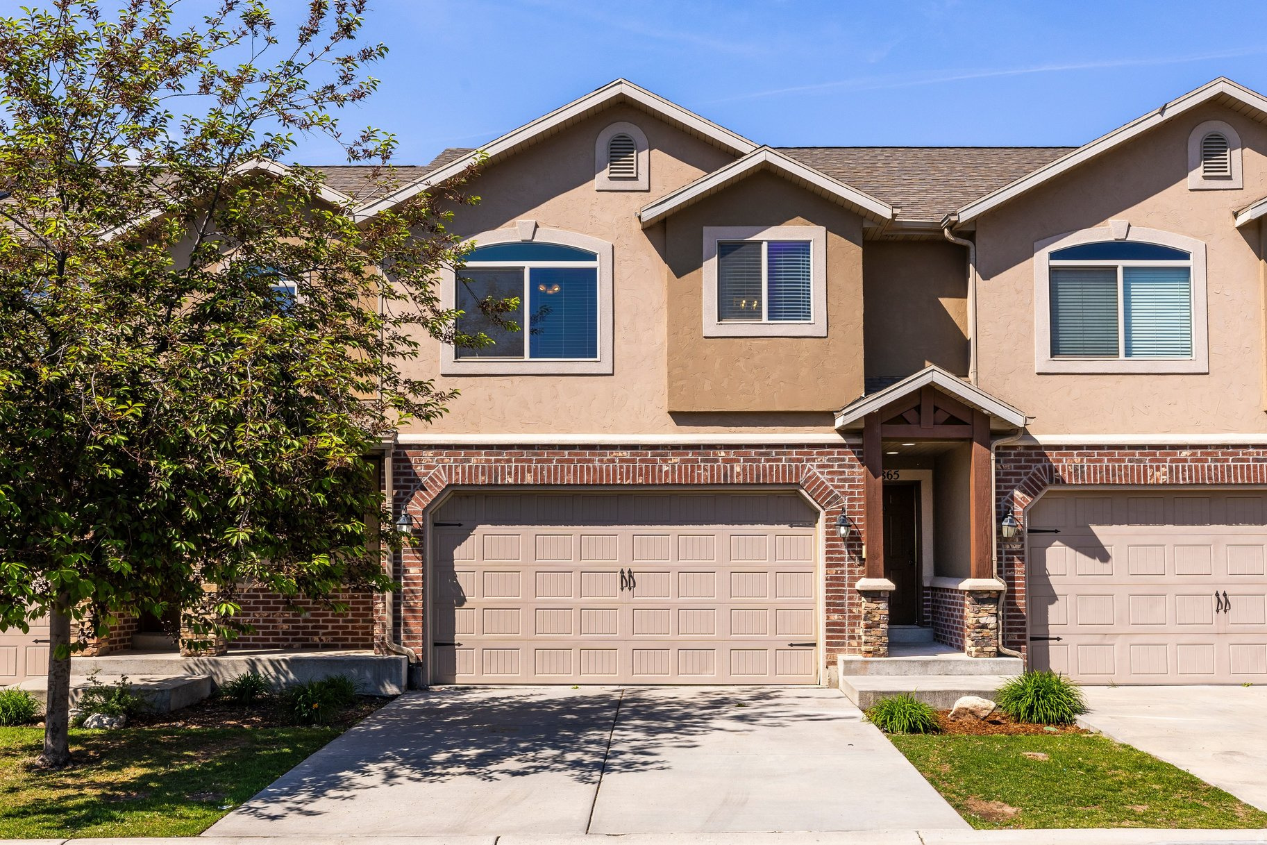 STONEY BROOK - Residential