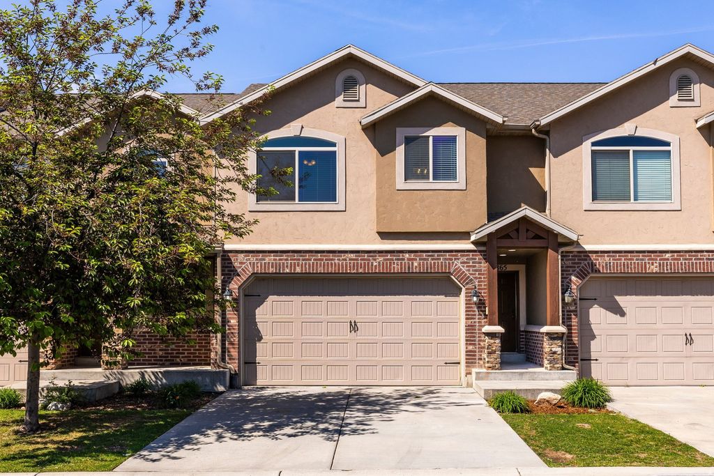 Photo of 1865 W 5050 S, Roy, UT 84067 (MLS # 2157174)