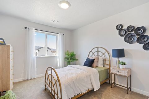 Tiny photo for 594 W DOMANICK WAY #2, Saratoga Springs, UT 84045 (MLS # 2121683)