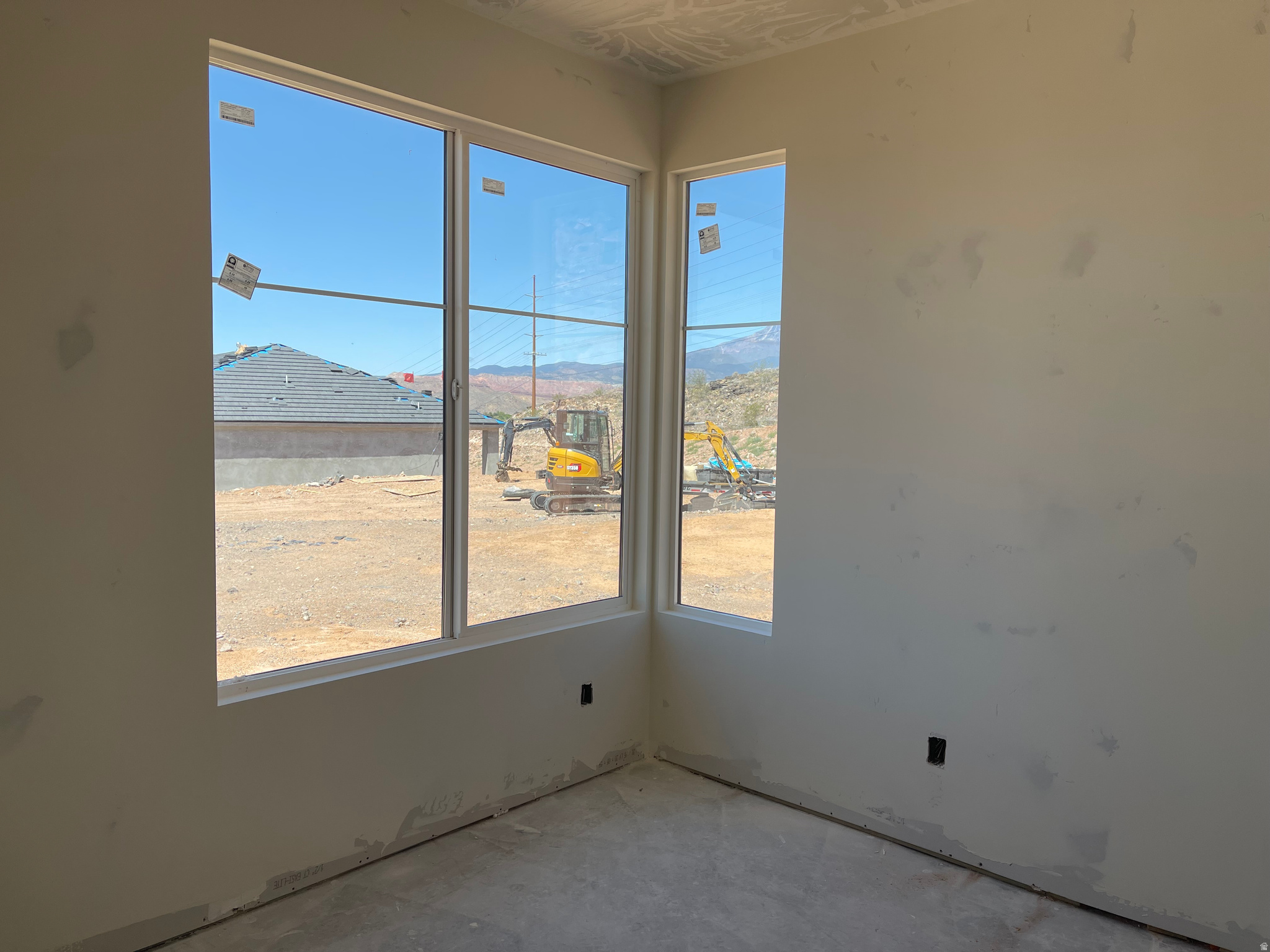 PAINTED SANDS - Residential