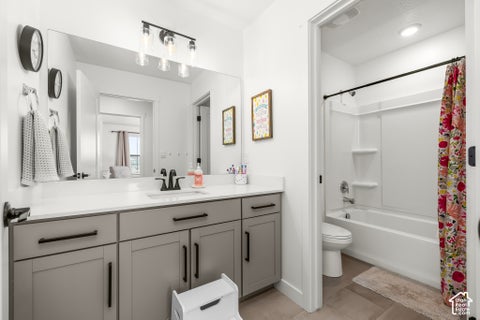 Tiny photo for 259 S CHAMBERLAIN ST, Mapleton, UT 84664 (MLS # 2190602)