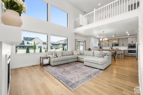 Tiny photo for 259 S CHAMBERLAIN ST, Mapleton, UT 84664 (MLS # 2190602)