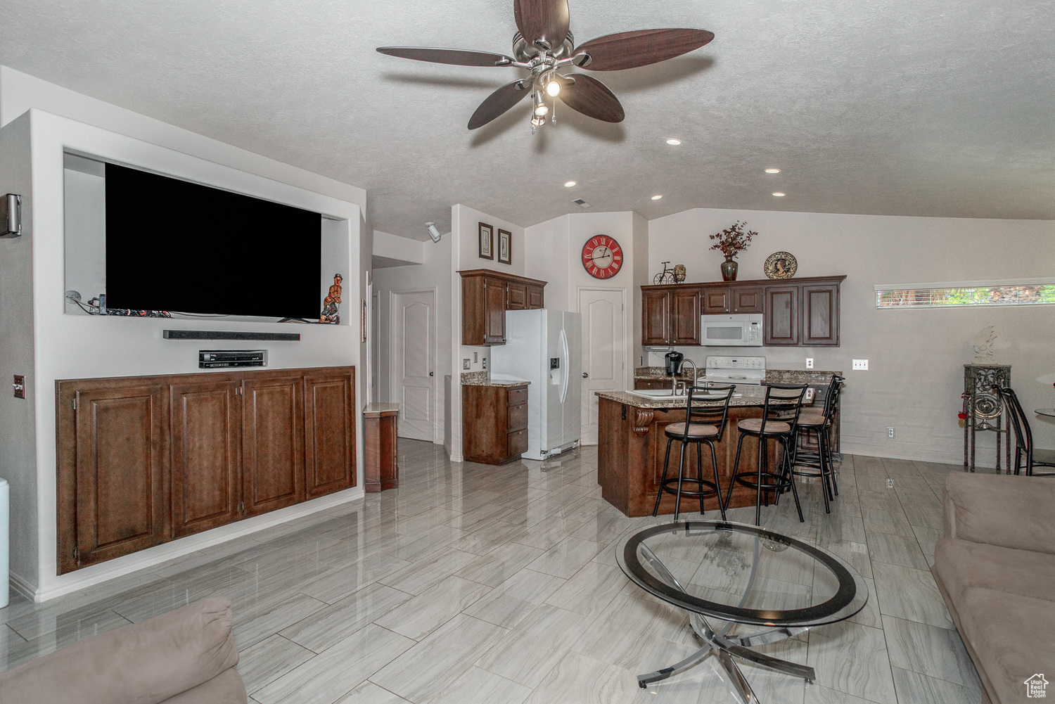 PADRE LAKES TH 2 - Residential