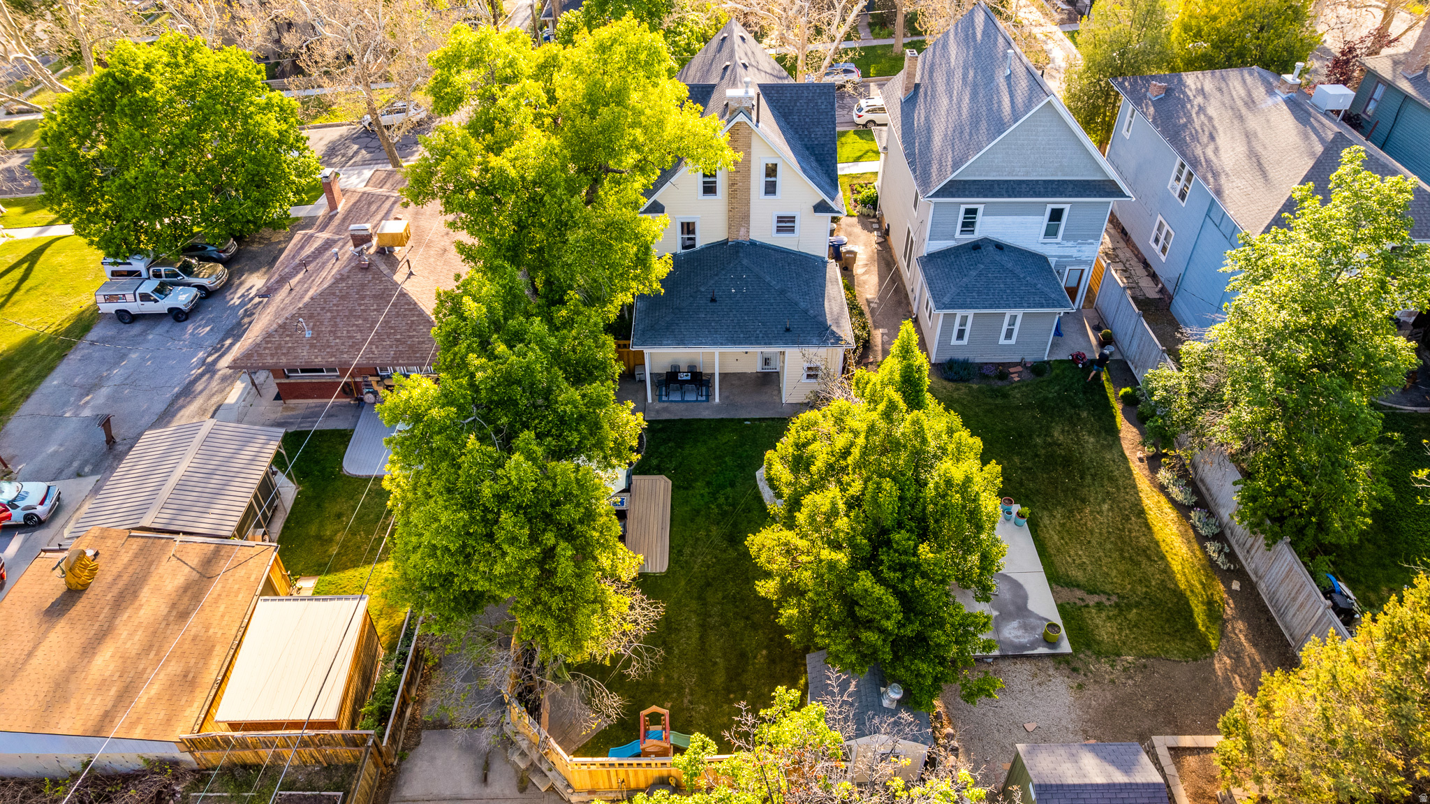 AVENUES - Residential