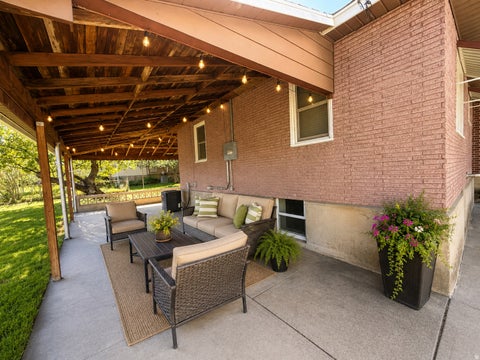 Tiny photo for 110 W 1700 S, Bountiful, UT 84010 (MLS # 2182329)