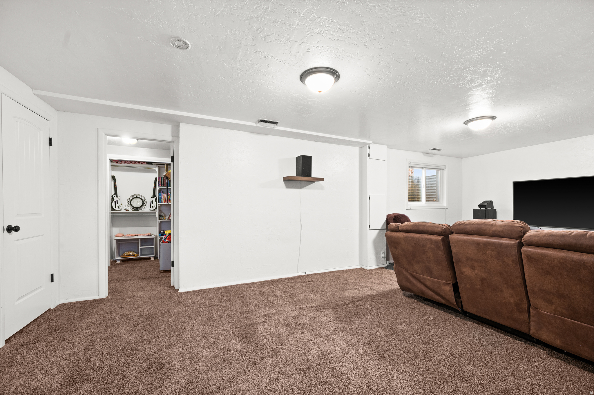 MEADOWS - Residential