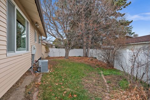 Tiny photo for 1065 E FALLBROOK WAY, Sandy, UT 84094 (MLS # 2129601)