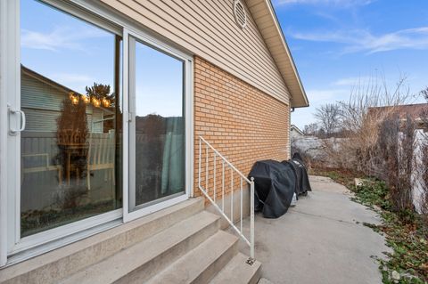 Tiny photo for 1065 E FALLBROOK WAY, Sandy, UT 84094 (MLS # 2129601)