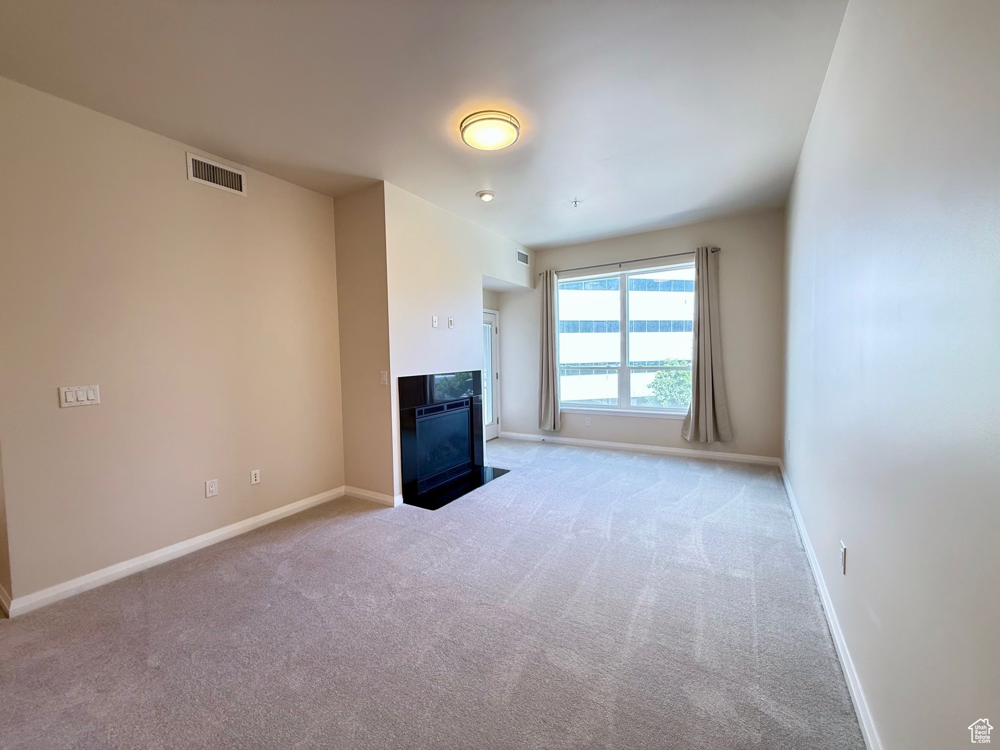 METRO CONDO - Residential