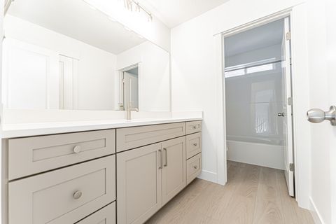 Tiny photo for 1498 W BOSEMAN WAY #624, Saratoga Springs, UT 84045 (MLS # 2106555)