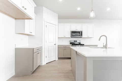 Tiny photo for 1498 W BOSEMAN WAY #624, Saratoga Springs, UT 84045 (MLS # 2106555)