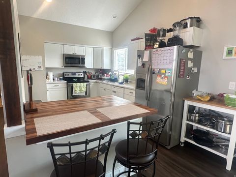 Tiny photo for 512 E LARCHWOOD DR, Midvale, UT 84047 (MLS # 2122695)