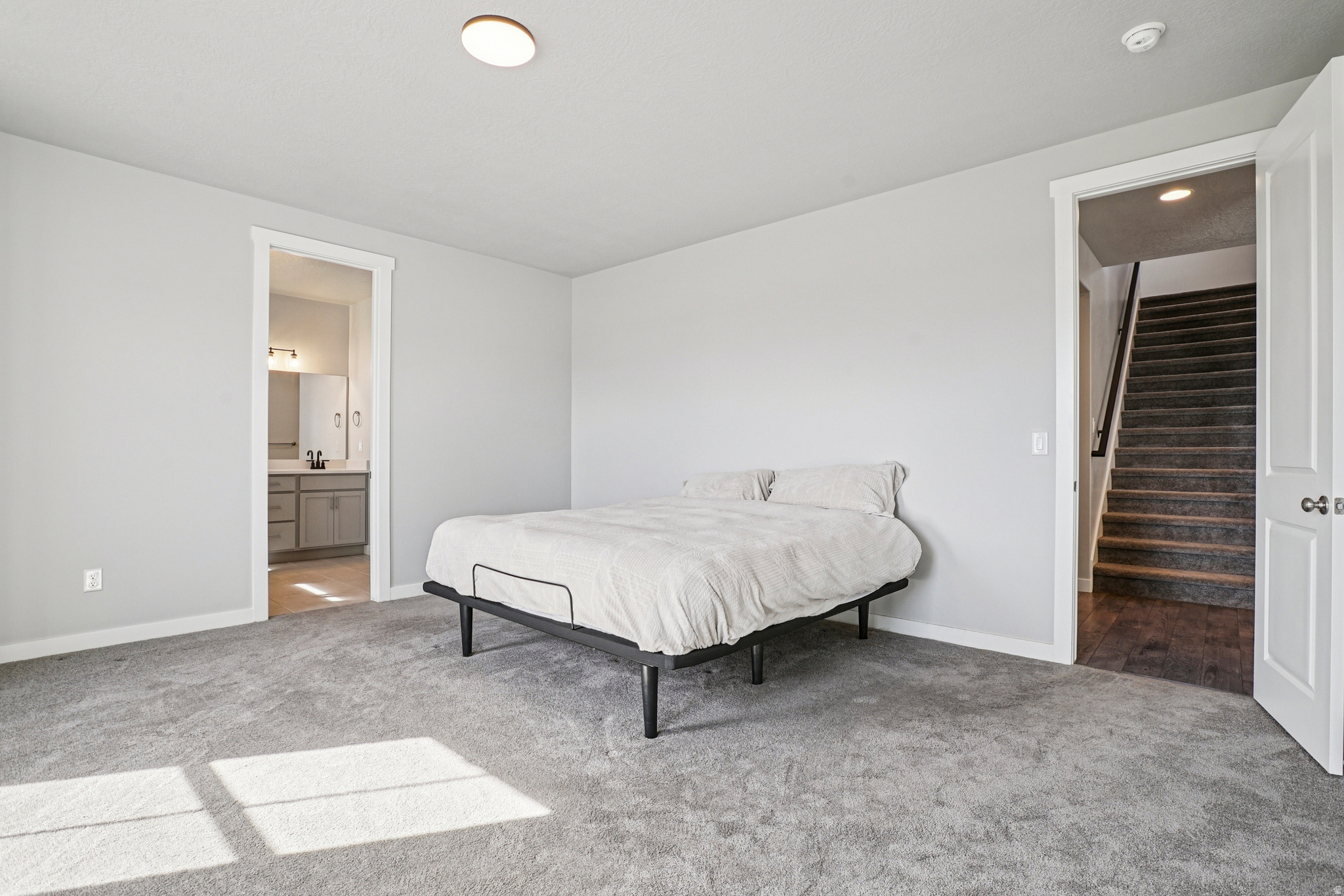 HIDDEN OAKS CLTN 713 - Residential