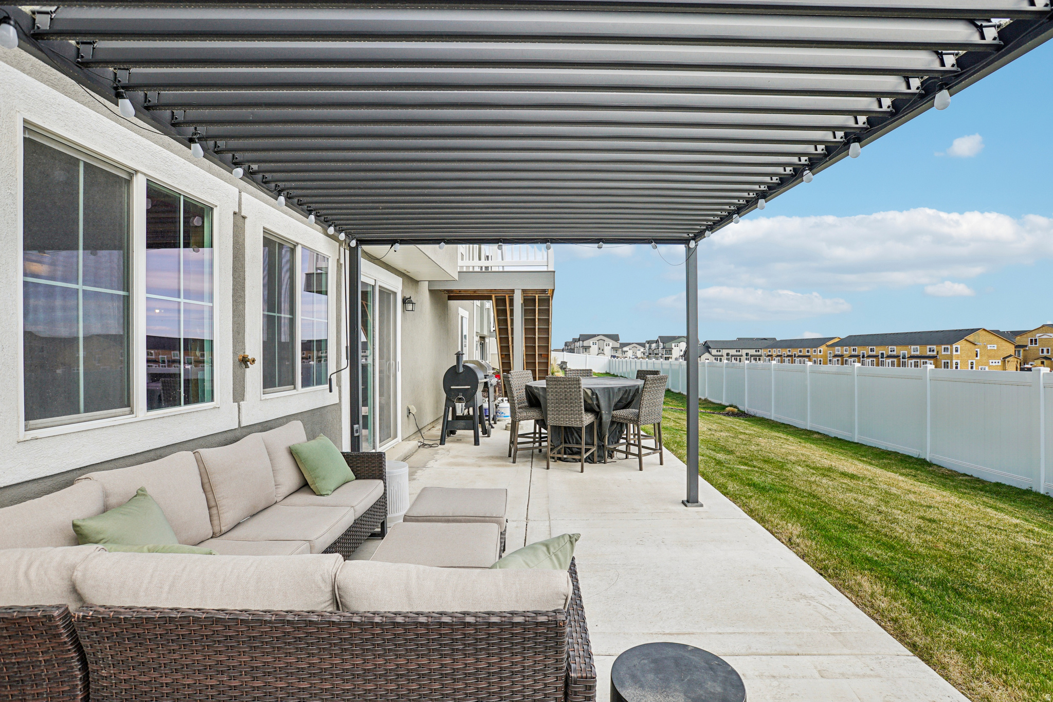 HIDDEN OAKS CLTN 713 - Residential