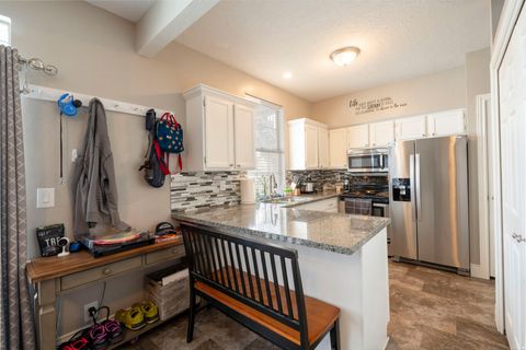 Tiny photo for 5385 S NEW HAMPTON DR W #21, Murray, UT 84123 (MLS # 2126099)